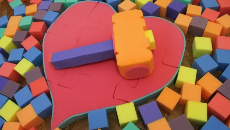 Фигурки из поролона